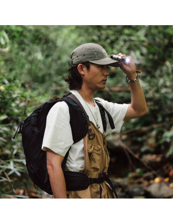 Ліхтар з кліпсою Naturehike CNK2450ZM013, чорно-сірий