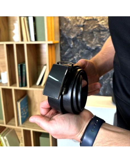 Чоловічий шкіряний ремінь із пряжкою автомат 3733