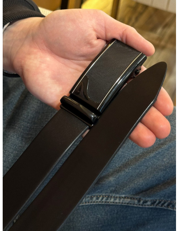 Чоловічий шкіряний ремінь із пряжкою автомат 8490