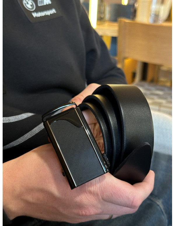 Чоловічий шкіряний ремінь із пряжкою автомат 8490