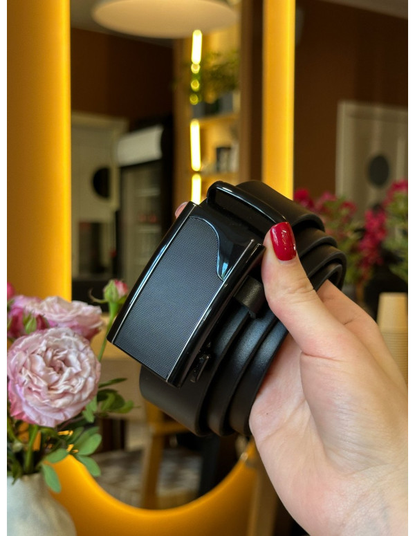 Чоловічий шкіряний ремінь із пряжкою автомат 8490