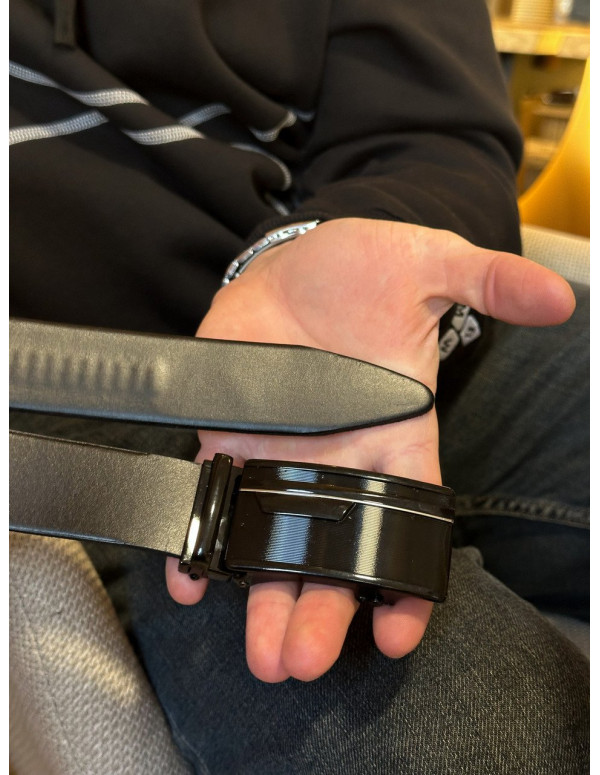 Чоловічий шкіряний ремінь із пряжкою автомат 4978