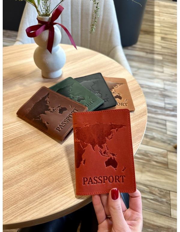 Шкіряна обкладинка для паспорта з картою та написом 