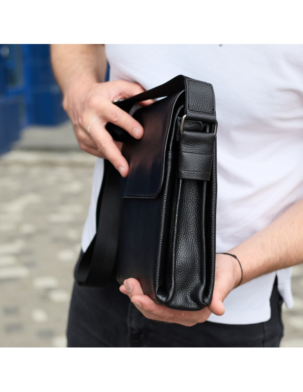 Сумка месенджер Aver, чорна