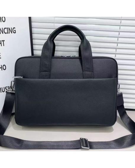 Шкіряний діловий портфель для ноутбука Delaro, чорний