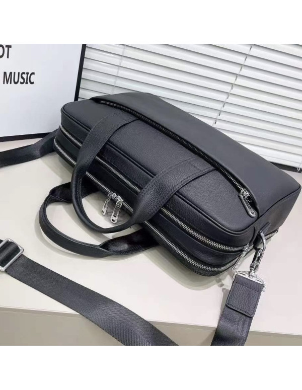 Шкіряний діловий портфель для ноутбука Delaro, чорний