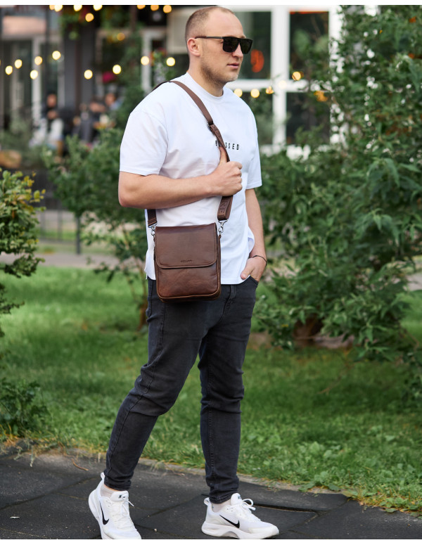 Барсетка з клапаном через плече Velaro, коричнева