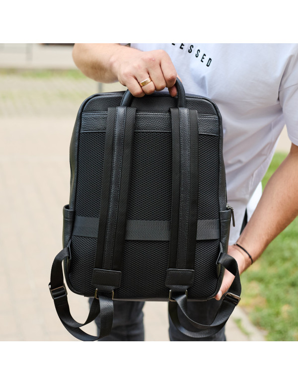 Стильний чоловічий шкіряний рюкзак Valman, чорний
