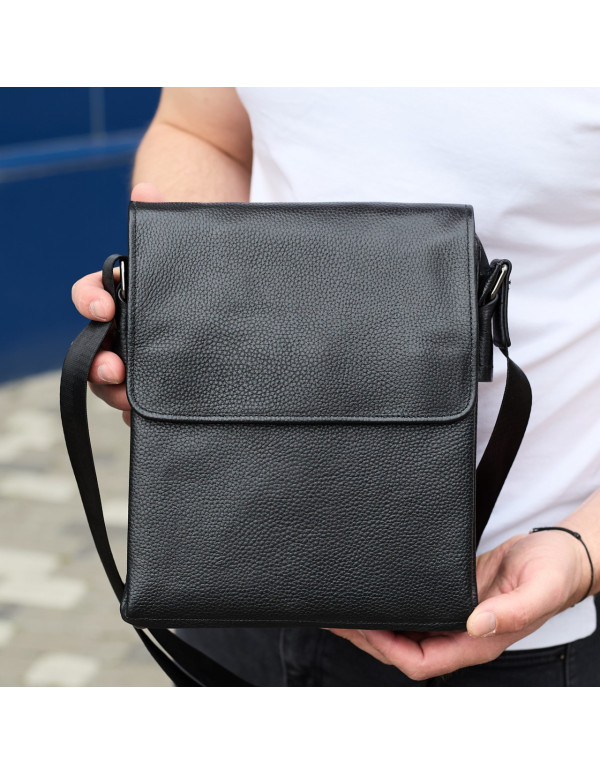 Сумка месенджер Aver, чорна