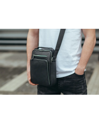 Шкіряна чоловіча сумка-барсетка Carat, чорна