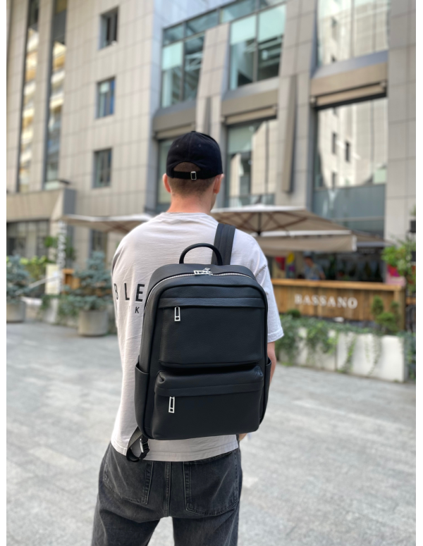 Чоловічий рюкзак для ноутбука та поїздок Luna, чорна