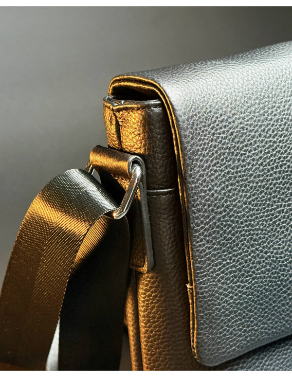 Чоловічий класичний шкіряний месенджер через плече Aron, чорний