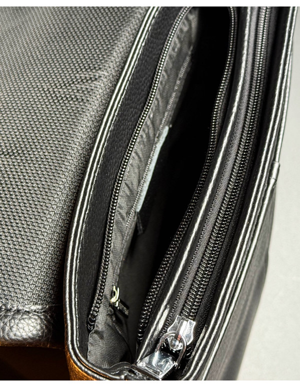 Чоловічий класичний шкіряний месенджер через плече Aron, чорний