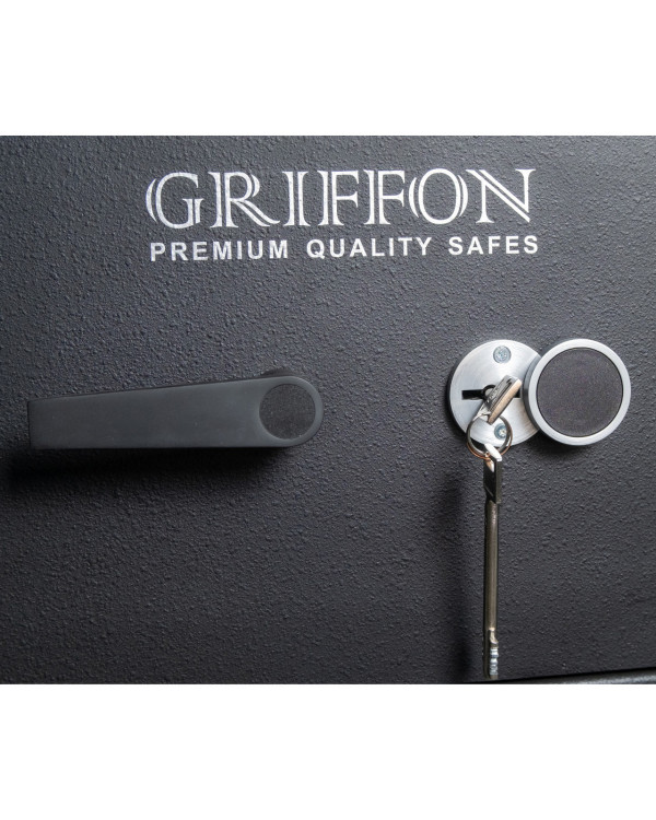 Сейф GRIFFON CL III.35.K.BLACK — вогнезламостійкий захист українського виробництва