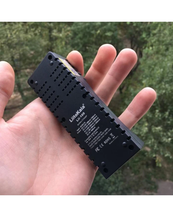 Зарядний пристрій LiitoKala Lii-100