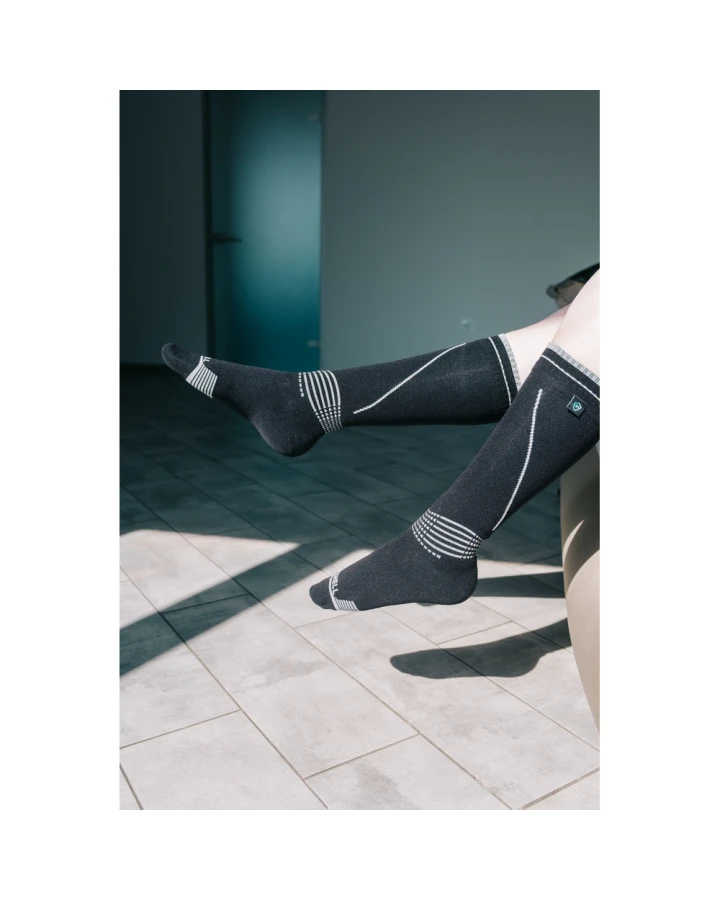 Водонепроникні шкарпетки Dexshell Longlite Socks 2.0, сірі полоски, розмір M (39-42)