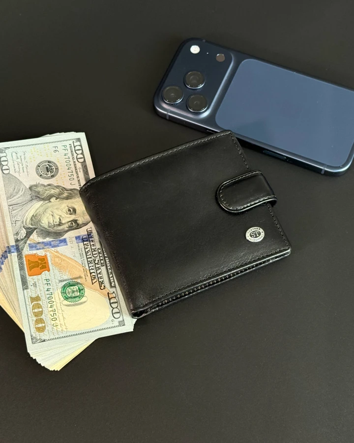 Стильне шкіряне портмоне ST Leather В 103 Чорний