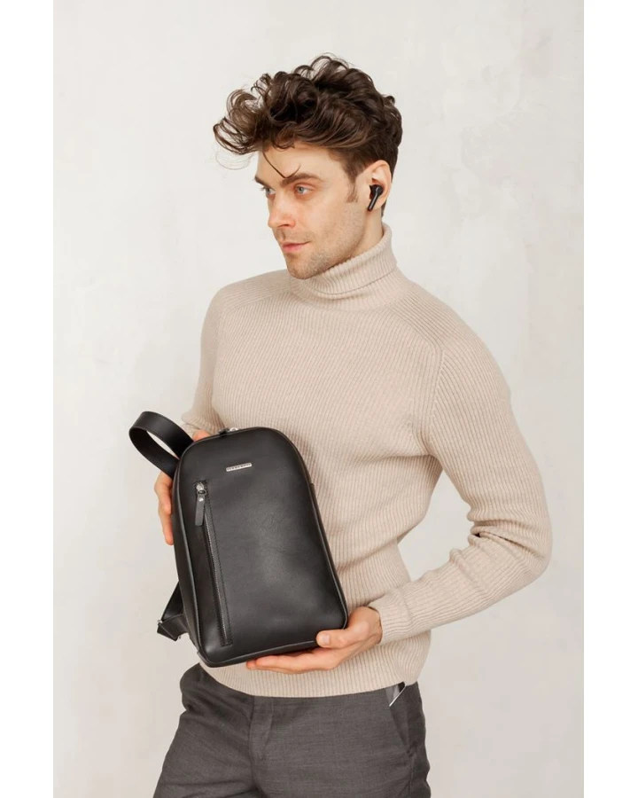 Чорний шкіряний чоловічий рюкзак на одне плече BlankNote Chest Bag