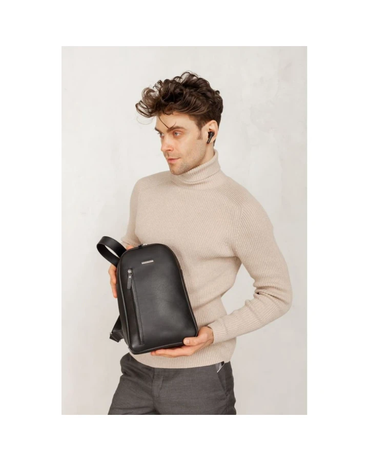 Чорний шкіряний чоловічий рюкзак на одне плече BlankNote Chest Bag