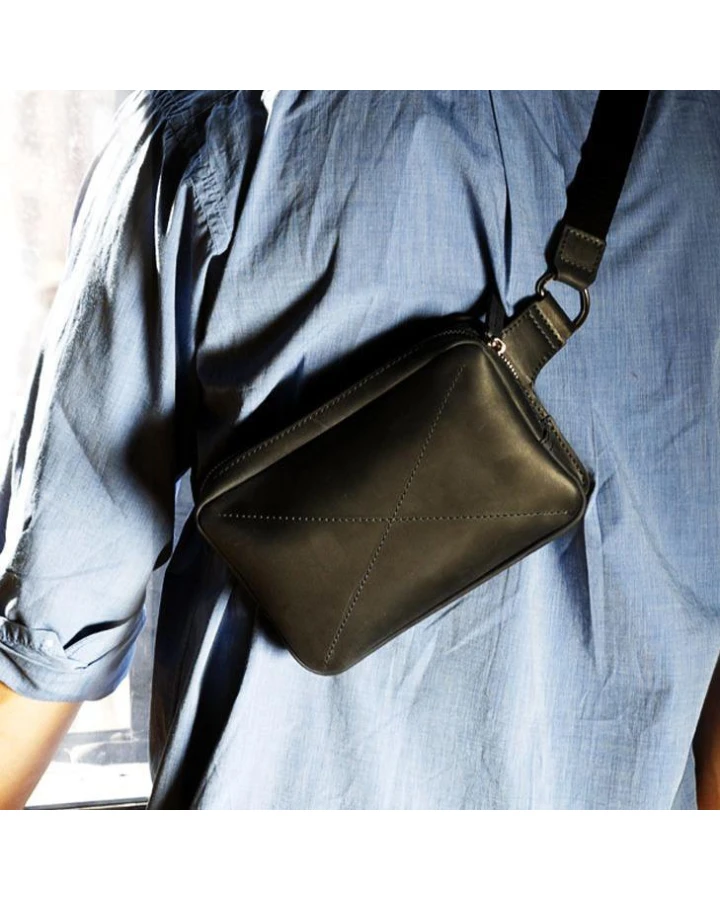 Шкіряна поясна сумка BlankNote Dropbag Mini чорна Crazy Horse