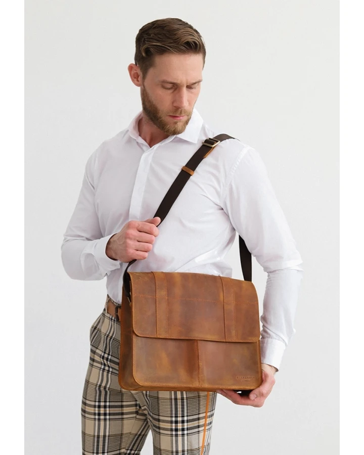 Шкіряна сумка-портфель BlankNote Classic світло-коричневий Crazy Horse з ефектом Pull Up