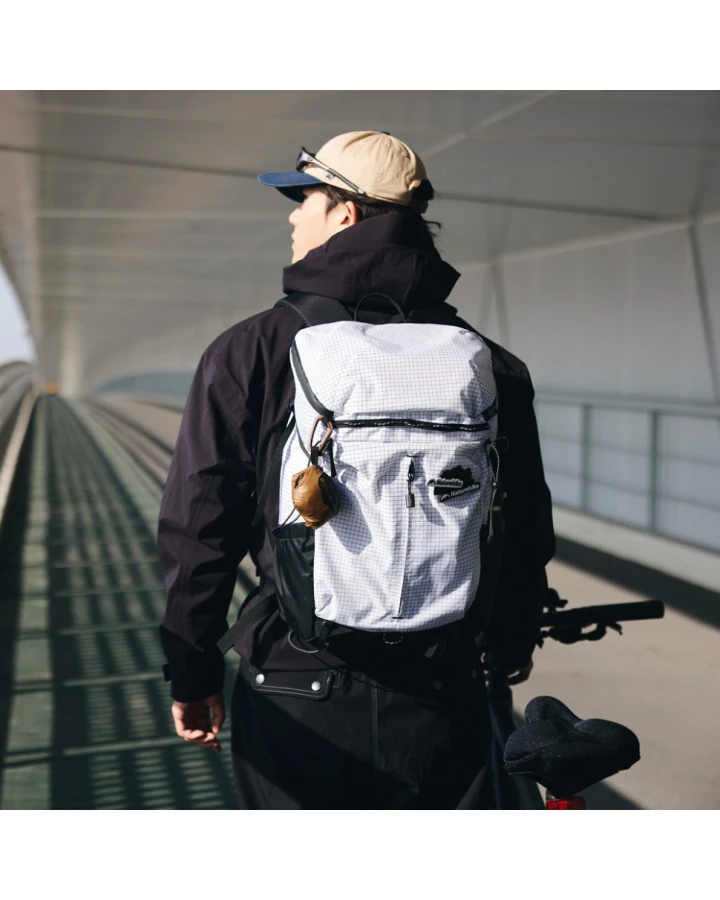 Рюкзак туристичний Naturehike Helium CNK2300BB017, 25 л, білий