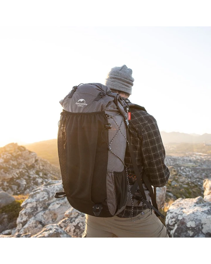 Рюкзак туристичний Naturehike Rock NH19BP095, 60+5 л, графітовий у клітинку