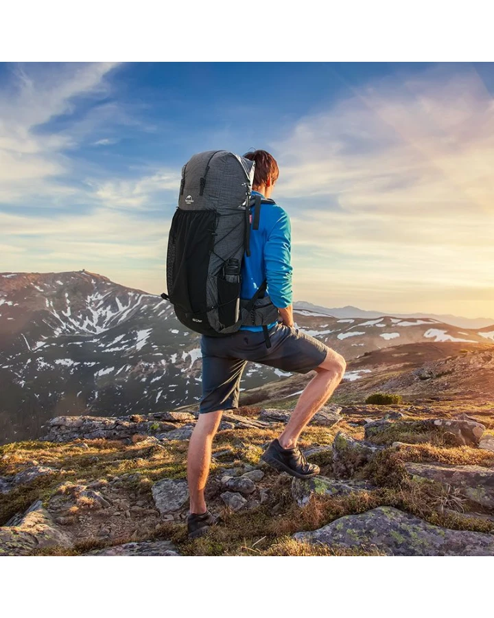 Рюкзак туристичний Naturehike Rock NH19BP095, 60+5 л, графітовий у клітинку