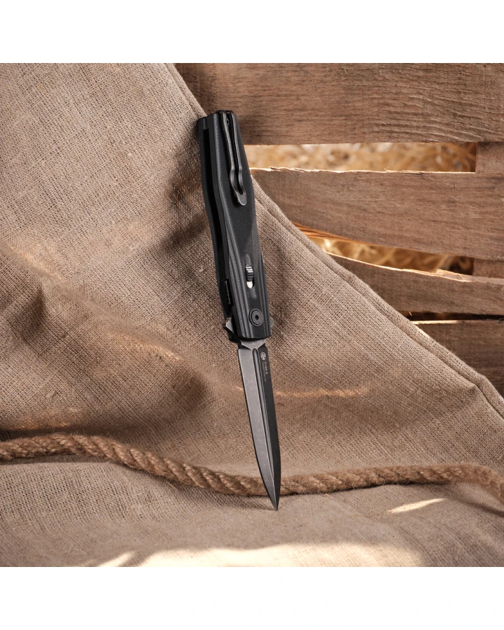 Ніж складаний туристичний Ruike P188-B, D2, G10, чорний