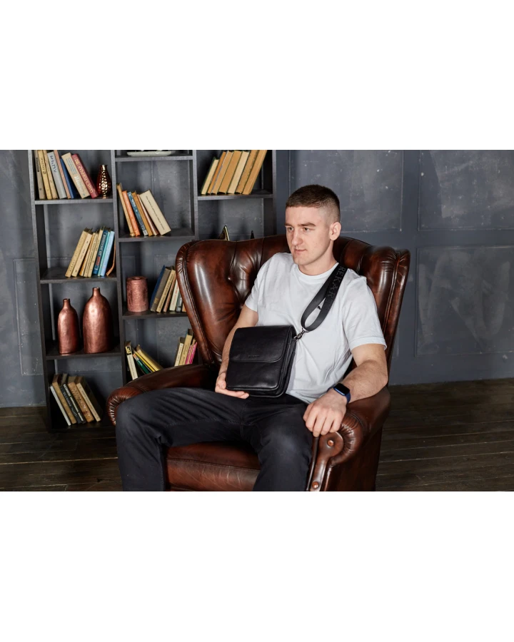 Шкіряний месенджер через плече Tiding Bag TD-20033