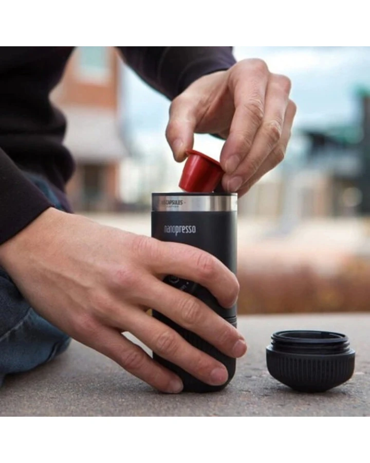 Набір Wacaco Nanopresso: кавоварка, адаптер для капсул та рушники бариста