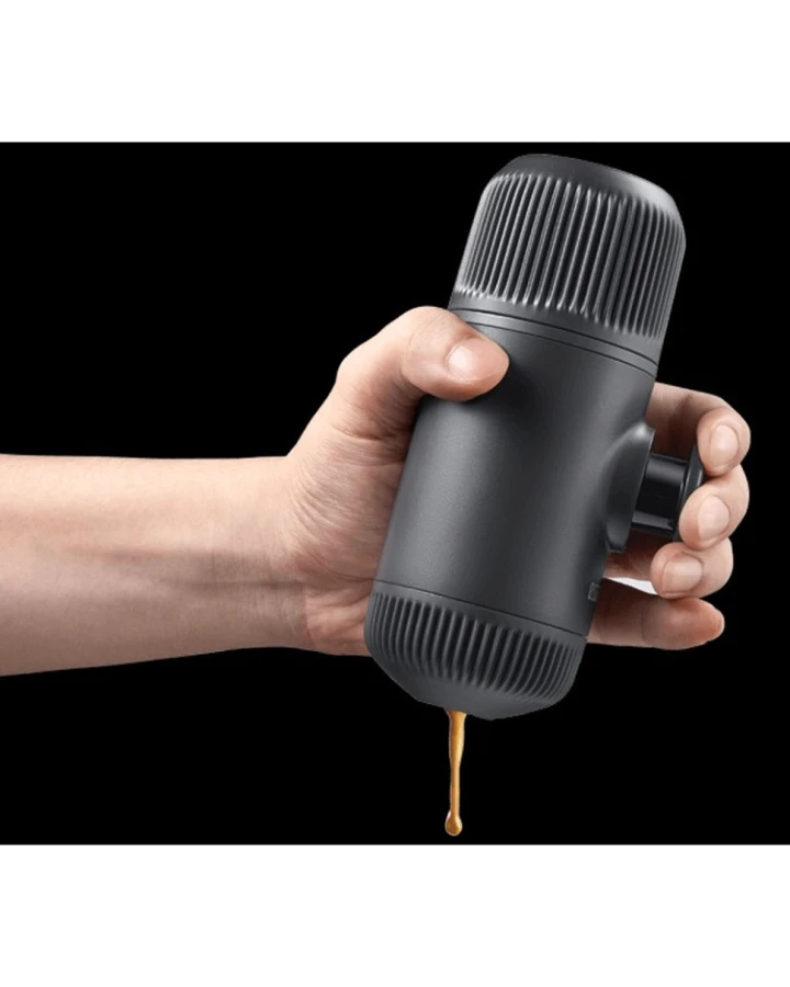 Портативна еспресо-кавоварка Wacaco Nanopresso сіра з чохлом, механічна, для меленої кави